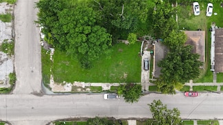 2614 Lorraine St, Houston, TX 77026