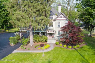 405 Loudon Rd, Loudonville, NY 12211