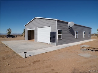 000 W Crystal Springs Dr and Lone Ranger Rd Dr, Yucca, AZ 86438