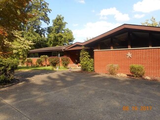 10974 County Road 1, Chesapeake, OH 45619