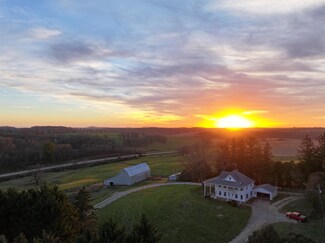 2498 County Hwy E, Mineral Point, WI 53565