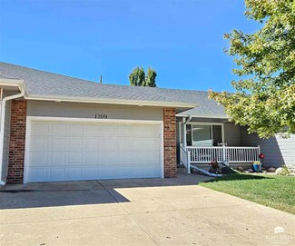 1209 NW 5th St, Abilene, KS 67410