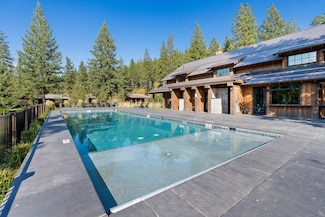 40 Bridle Ct, Bigfork, MT 59911
