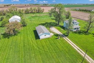 682 E 500n Rd, Gibson City, IL 60936