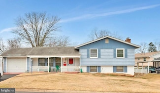 803 W Redwood Rd, Sterling, VA 20164