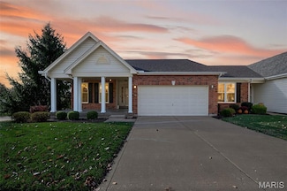 14734 Ladue Bluffs Crossing Dr, Chesterfield, MO 63017
