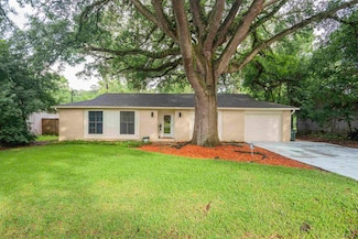 1553 Goodwood Dr, Tallahassee, FL 32308