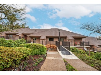 79 Rockridge Dr, Eugene, OR 97405