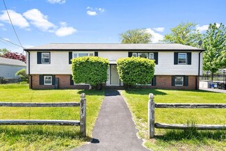 33 Bristow St Unit 2, Saugus, MA 01906