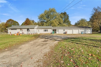 1046 W Ohio Ave, Sebring, OH 44672