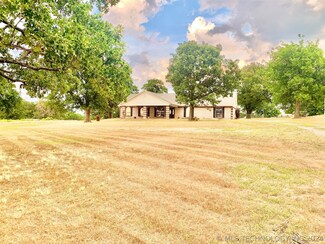 30333 W 1239 Rd Unit D, Stigler, OK 74462