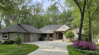 5596 Saddle Club Dr, Kalamazoo, MI 49009