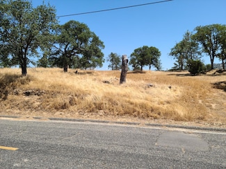 30341 Titan Dr, Yosemite Lakes, CA 93614