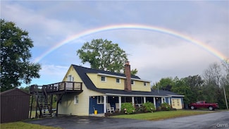 5 Chalone Dr W, Fulton, NY 13069