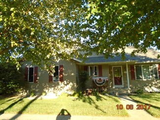 206 Lemon St, Tipton, IA 52772