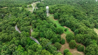5 Mule Barn Dr, Cape Fair, MO 65624