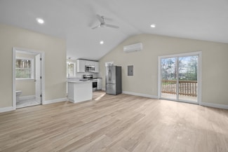 4 Wildwood Rd, Lakeville, MA 02347