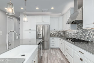 1848 S Follett Way, Gilbert, AZ 85295