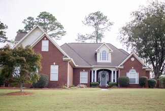 608 Westbrook Rd, Dothan, AL 36303