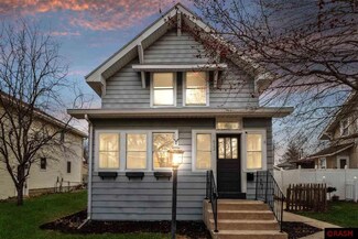 612 Range St, North Mankato, MN 56003