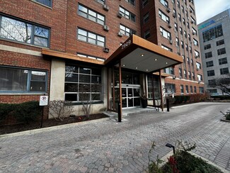 2909 N Sheridan Rd Unit 211, Chicago, IL 60657