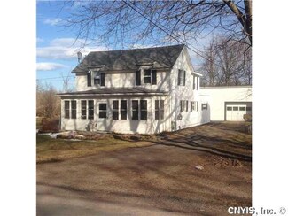 45670 Otter St, Alexandria Bay, NY 13607