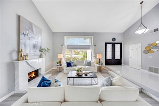 960 S Joliet Cir, Anaheim, CA 92807