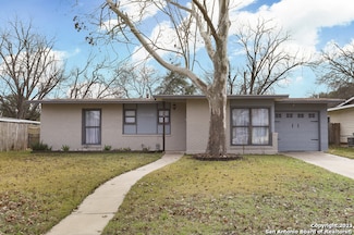 634 Karen Ln, San Antonio, TX 78218