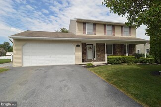 5 Central Dr, Newmanstown, PA 17073