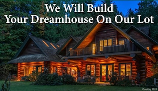 11 Stoutenburgh Dr, Hyde Park, NY 12538