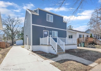 371 W Saratoga St, Ferndale, MI 48220