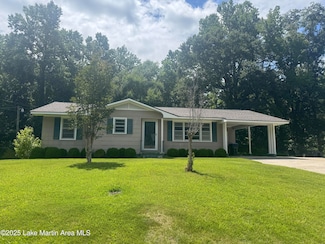 189 Windsor Dr, Alexander City, AL 35010