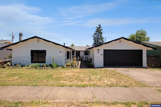 1421 Sunset Ln, Sweet Home, OR 97386