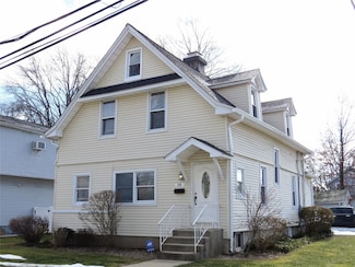 198 Belmont Ave, Westbury, NY 11590
