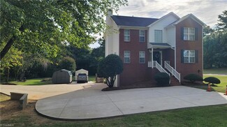 1205 W Mountain St, Kernersville, NC 27284