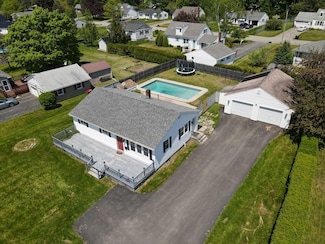 36 Lorraine Ave, Brewer, ME 04412