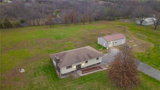 207 Evergreen St, Wood Heights, MO 64024
