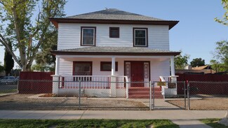 3605 E Illinois Ave, Fresno, CA 93702