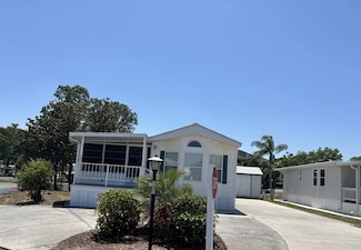 101 Royal Troon Loop Unit 523, Davenport, FL 33837