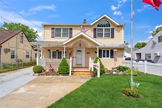 2500 Mermaid Ave, Wantagh, NY 11793