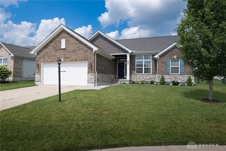1693 Sunset Canyon Ct, Fairborn, OH 45324