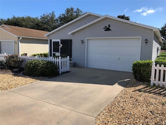 705 Villita Ln, Lady Lake, FL 32159