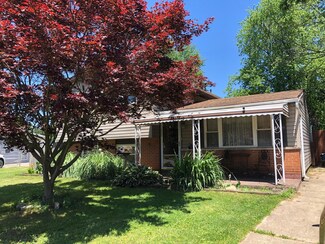 2236 Majestic Dr W, Columbus, OH 43232