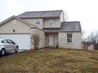 120 Edmonds Dr, Commercial Point, OH 43116