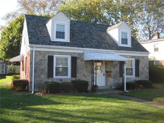 1354 N Van Buren St, Allentown, PA 18109