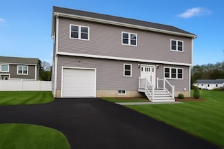 270 S Main St, Hopedale, MA 01747