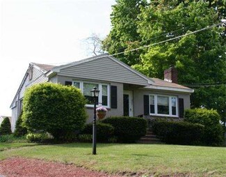 221 Green St, Stoneham, MA 02180