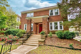 111 Crystal Ct, Little Rock, AR 72205