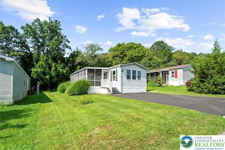 62 Ashford Ln, Hereford, PA 18056
