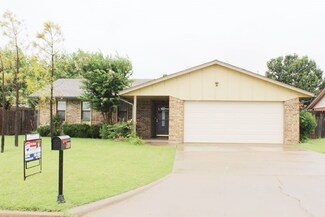 909 SW 60th St, Lawton, OK 73505